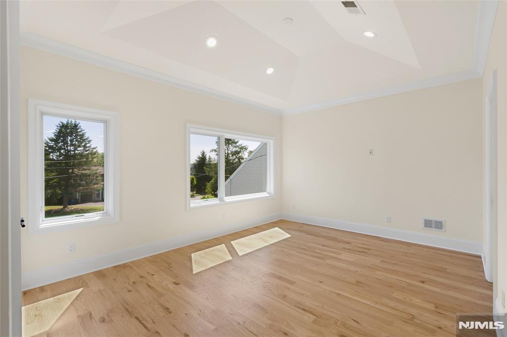 13 Harding Place
