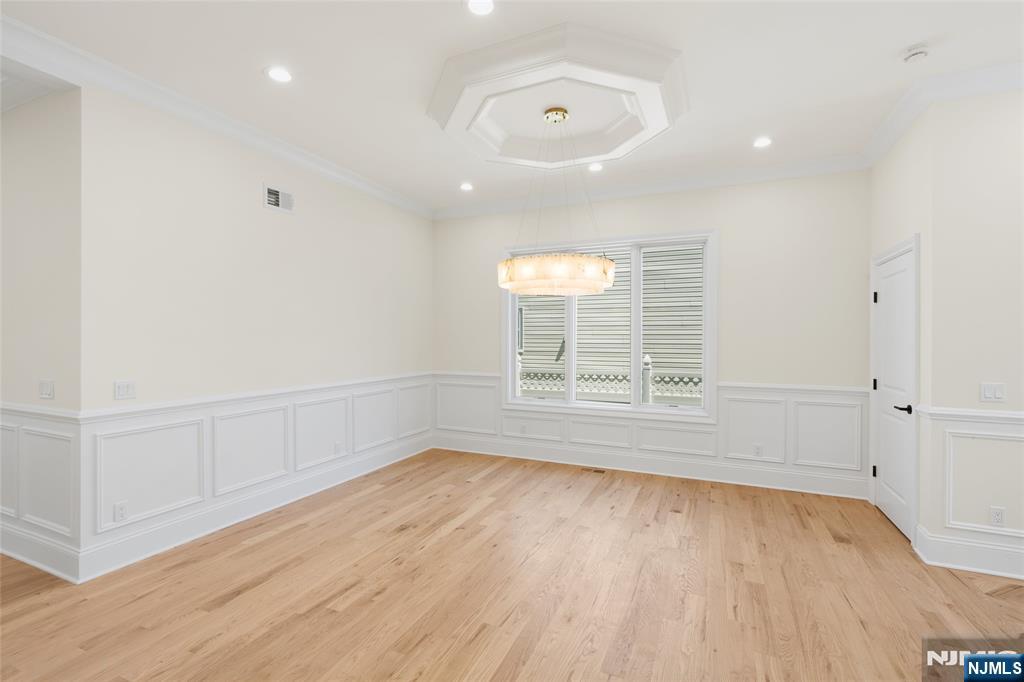 13 Harding Place