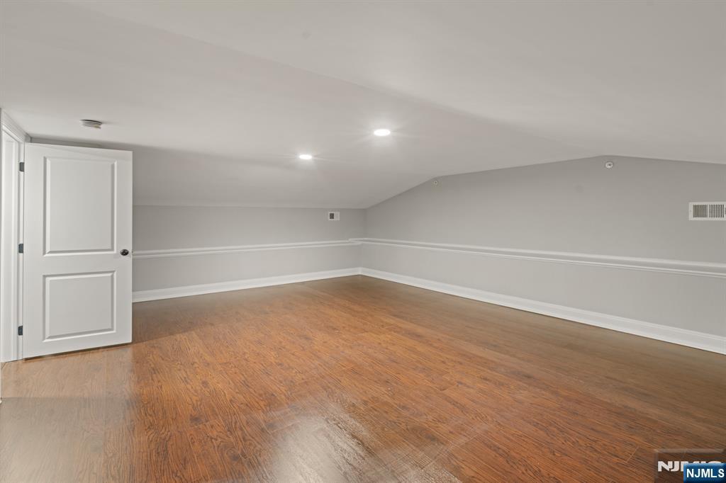 4 Central Avenue C