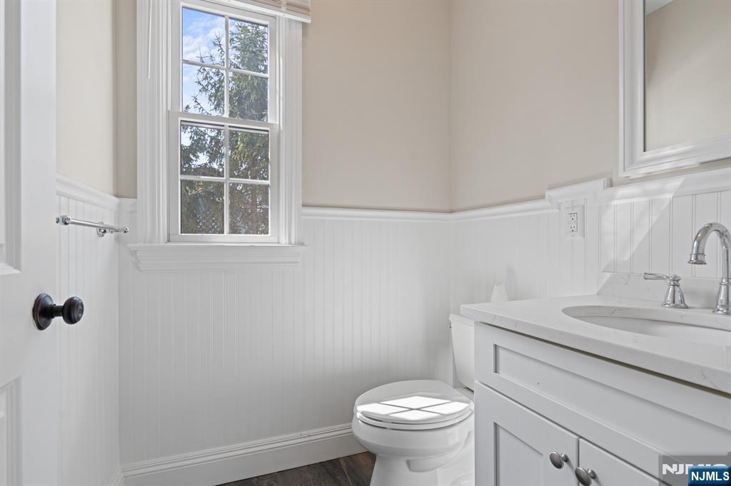 4 Central Avenue C