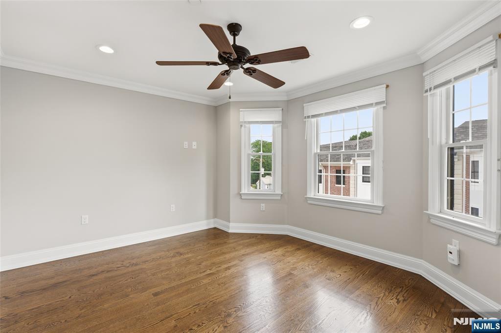 4 Central Avenue C