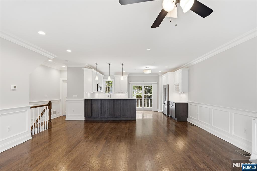 4 Central Avenue C