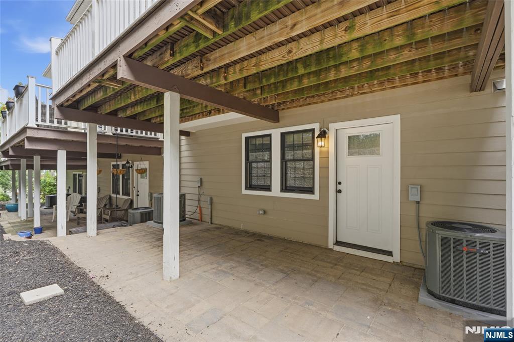 4 Central Avenue C
