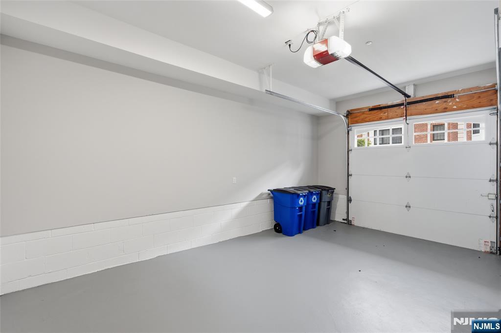 4 Central Avenue C
