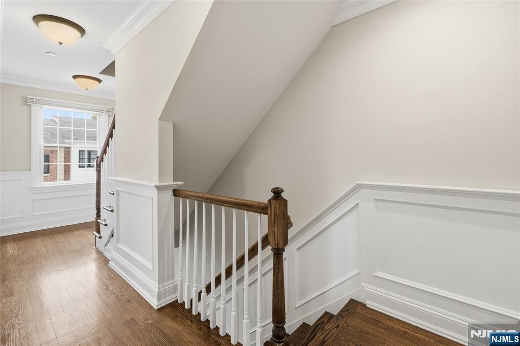 4 Central Avenue C