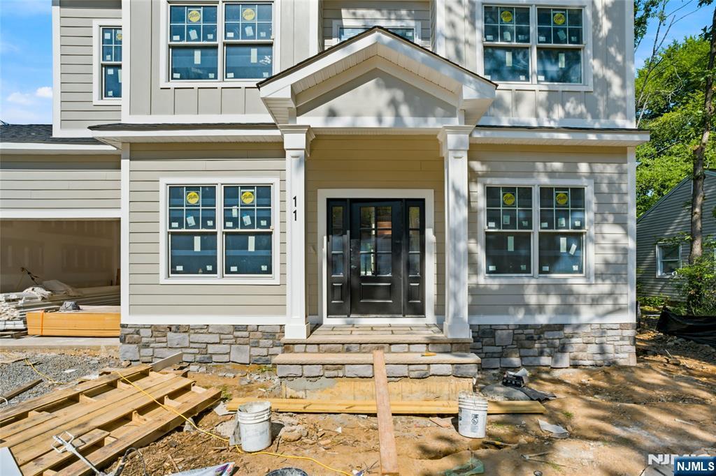 11 Maplewood Drive