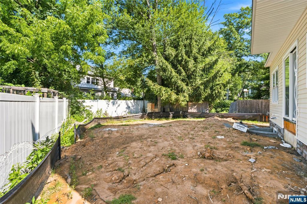 11 Maplewood Drive