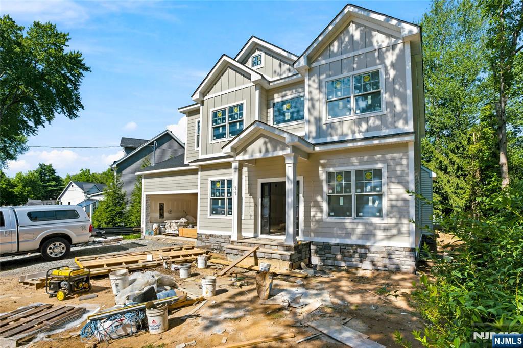 11 Maplewood Drive