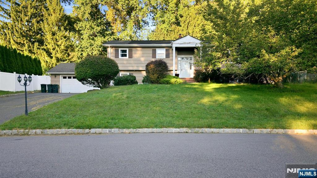 10 Rosemere Avenue