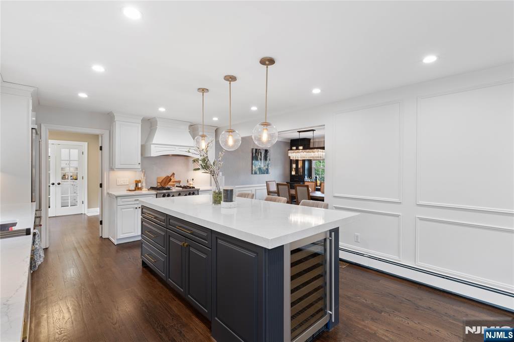 15 Almroth Drive