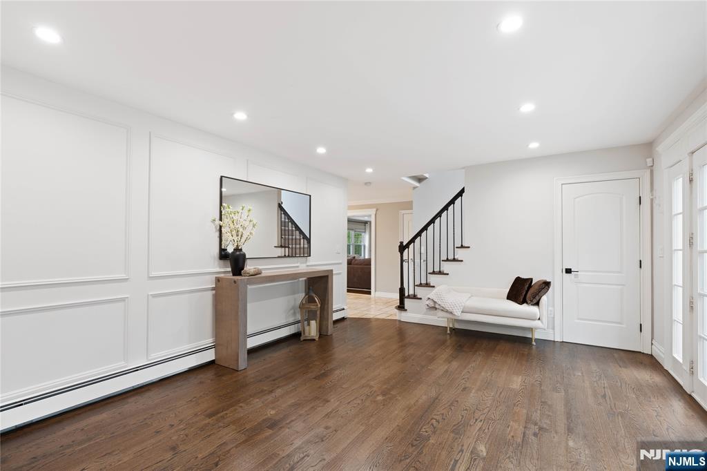 15 Almroth Drive