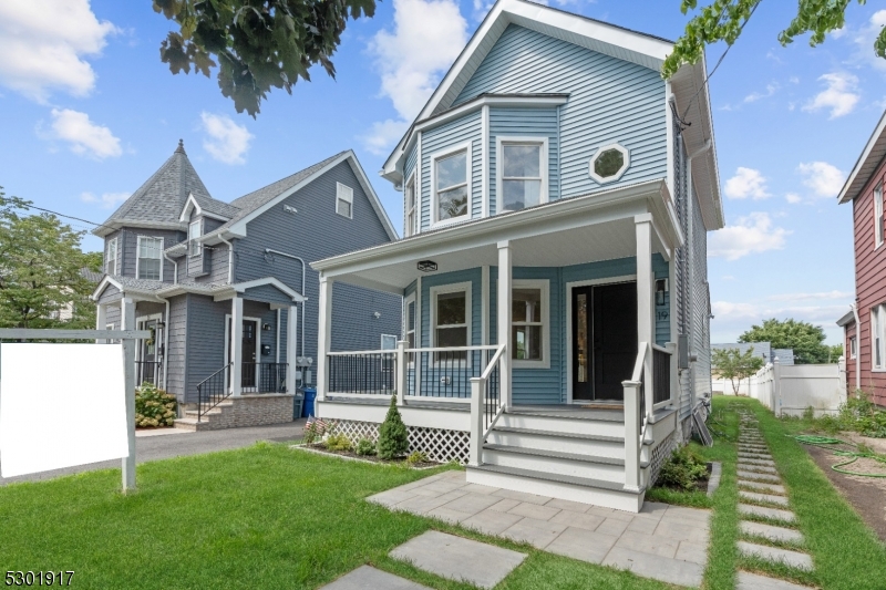 19 Almira St