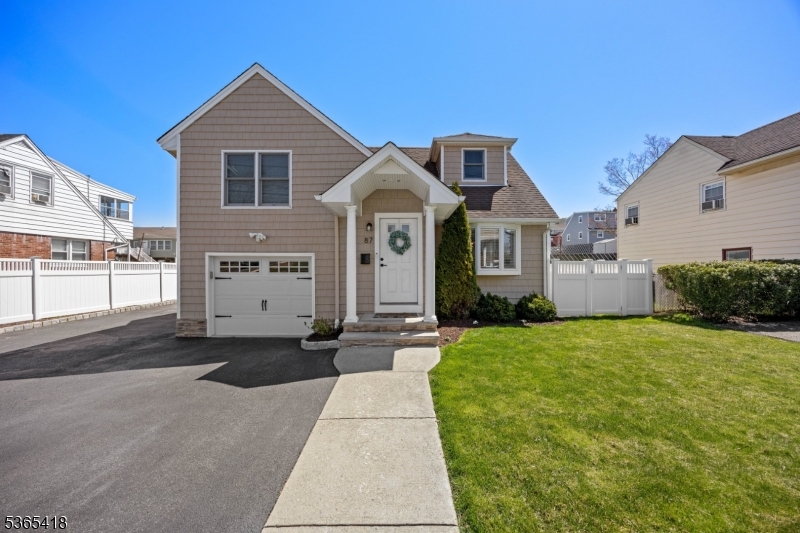 87 Mount Pleasant Ave