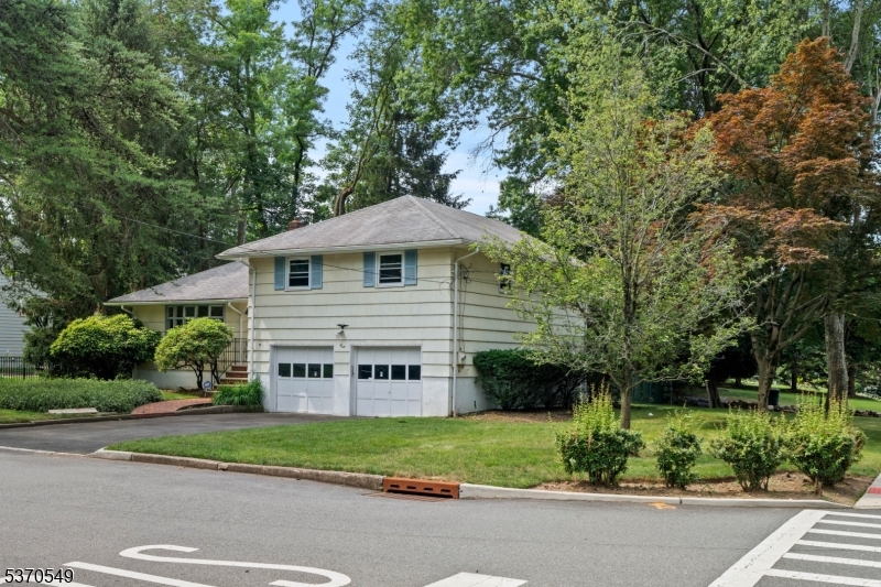 2 Churchill Rd