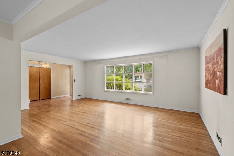 2 Churchill Rd