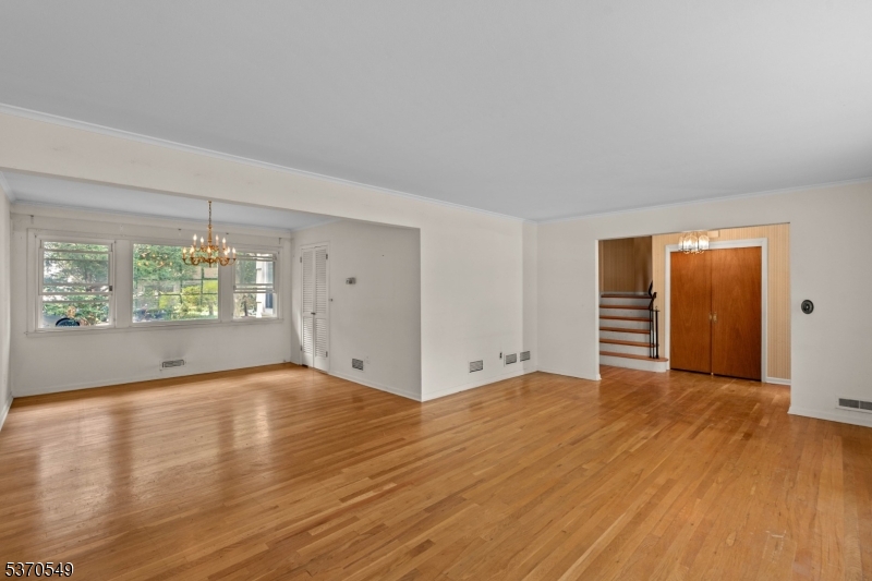 2 Churchill Rd