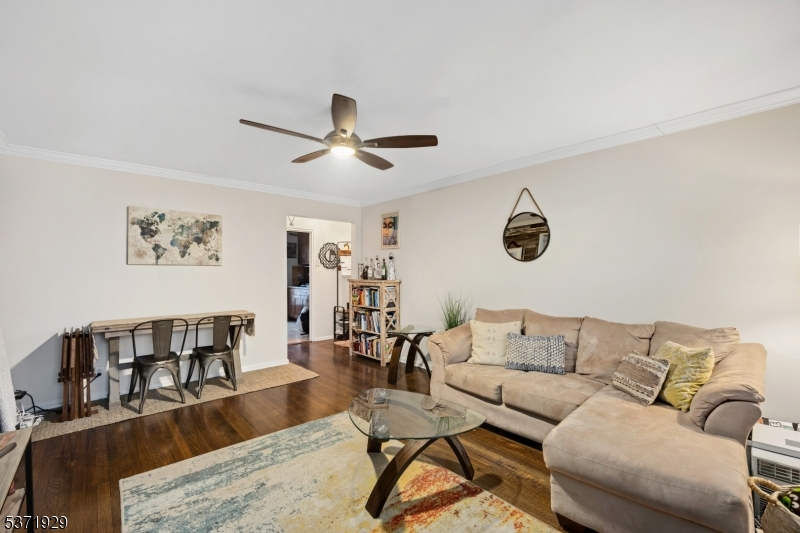 349 Bloomfield Ave 69