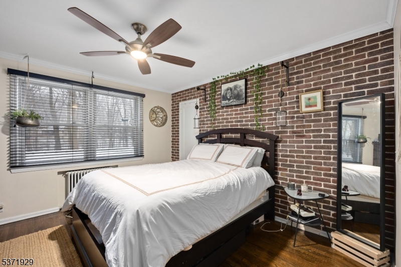 349 Bloomfield Ave 69