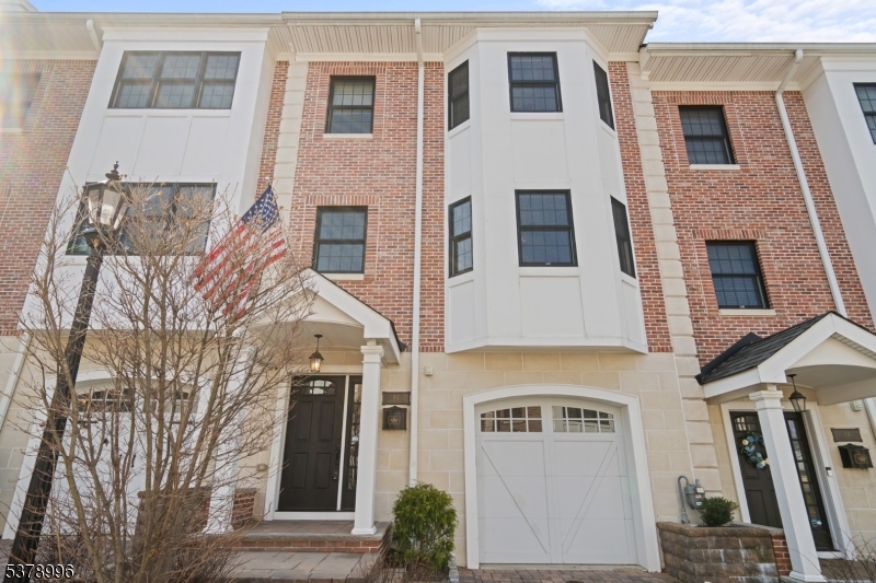 4 Central Ave D