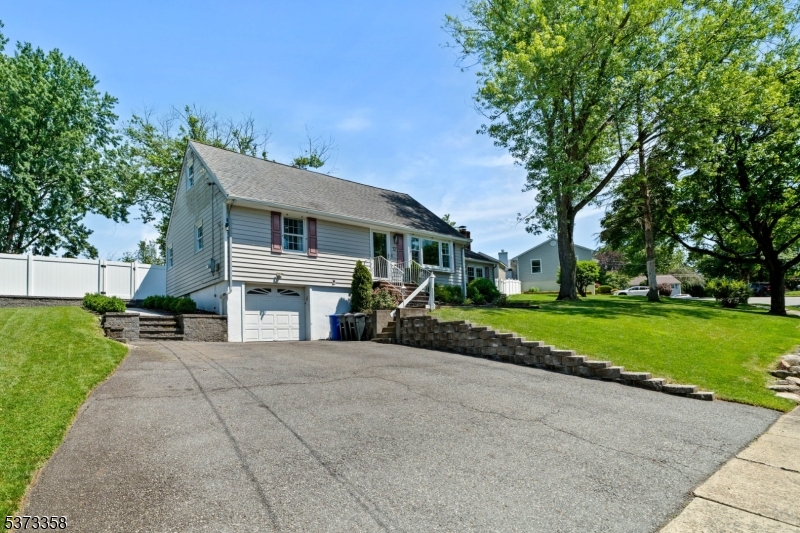 12 Kingston Rd