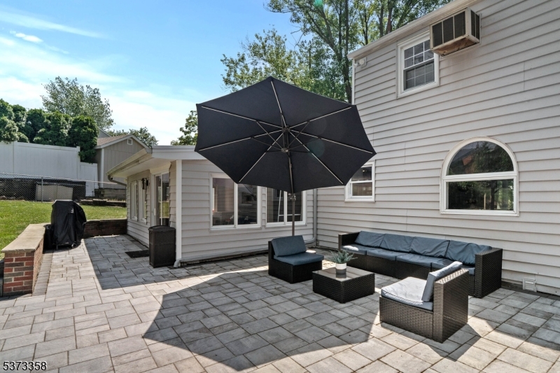 12 Kingston Rd