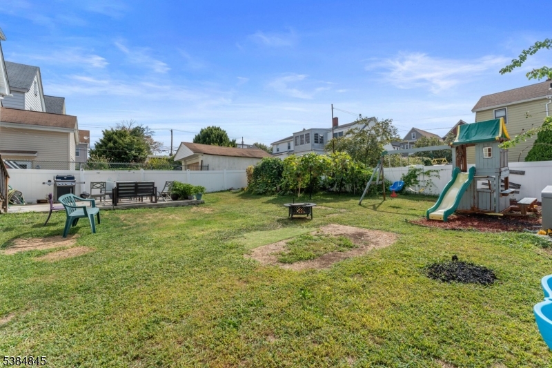 117 E Clifton Ave
