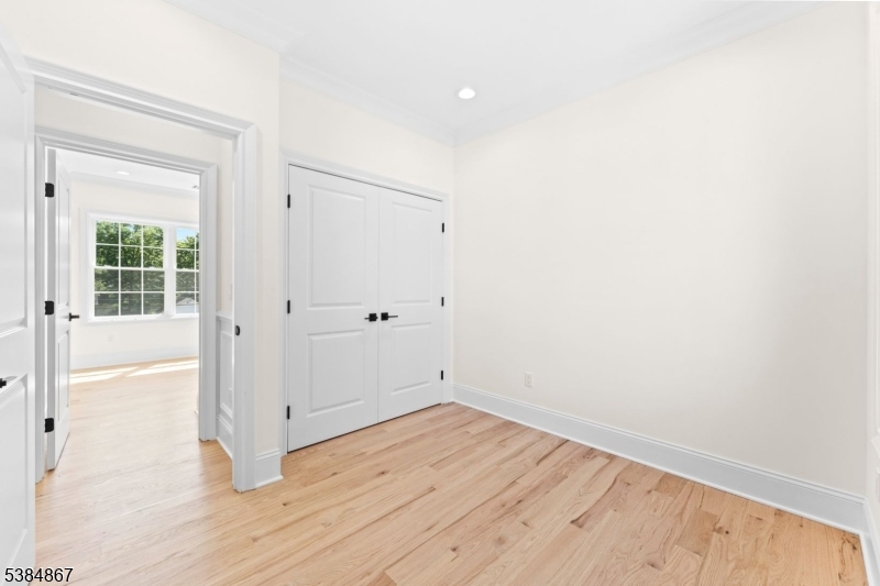 7 Swan Rd