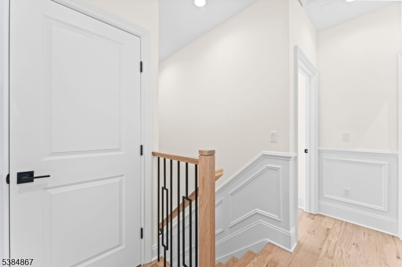 7 Swan Rd
