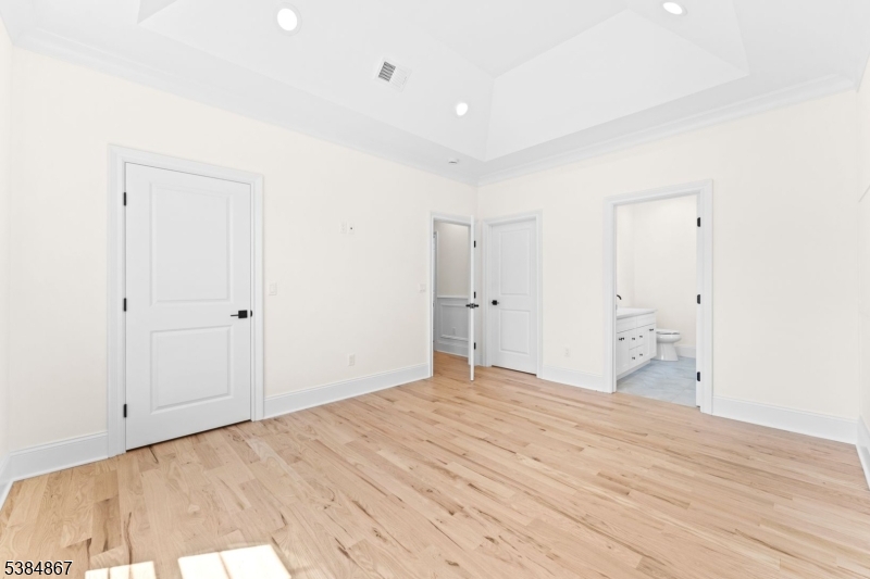 7 Swan Rd