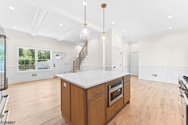 7 Swan Rd