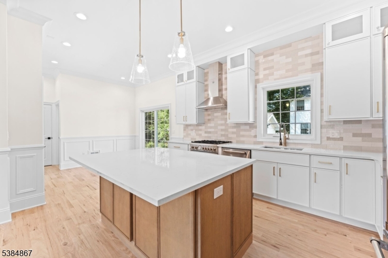 7 Swan Rd