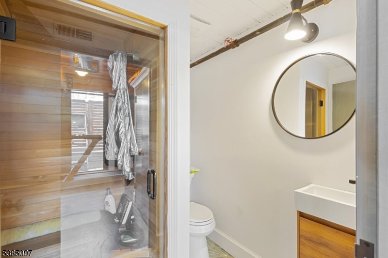 51 Greenwood Ave 7