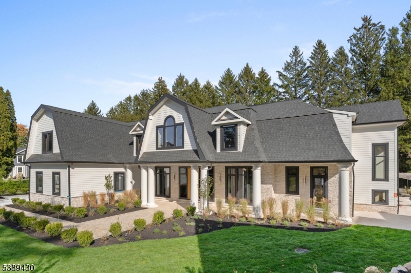 48 Pleasant Ave