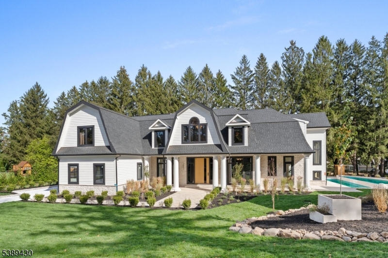 48 Pleasant Ave