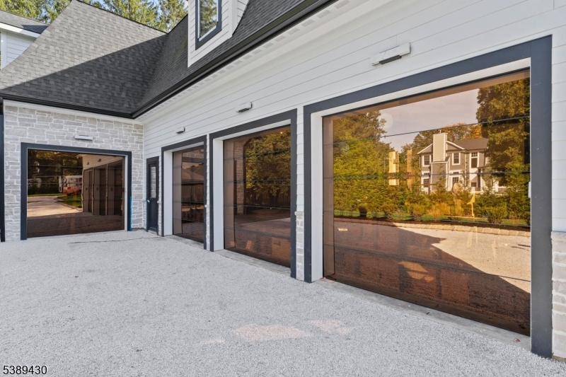 48 Pleasant Ave