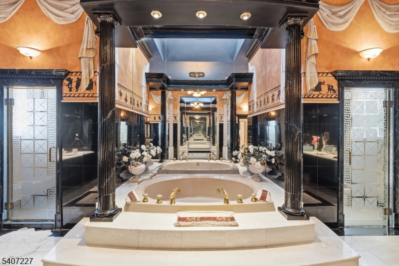 12 E Saddle River Rd