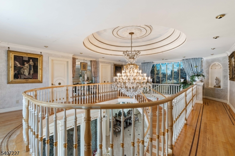 12 E Saddle River Rd