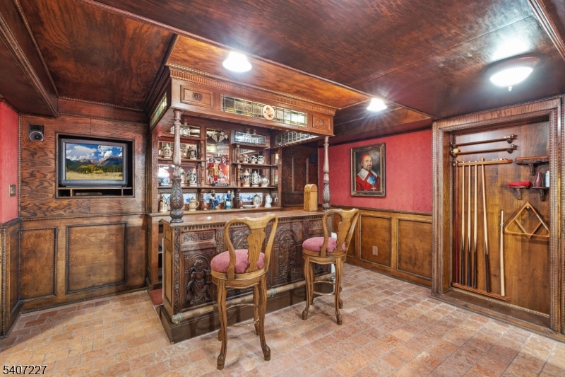 12 E Saddle River Rd