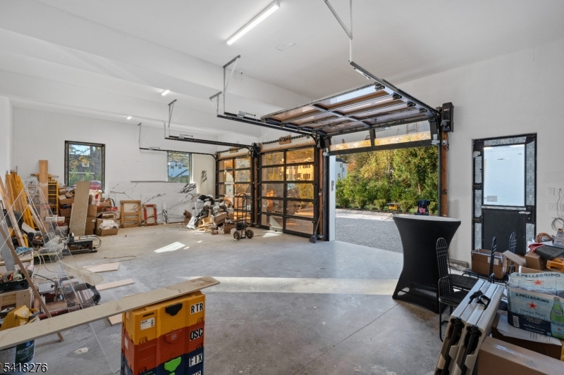 48 Pleasant Ave