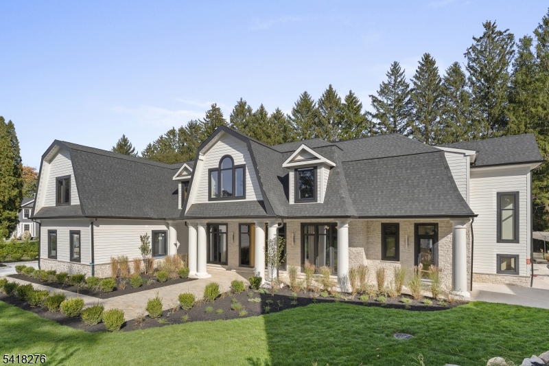 48 Pleasant Ave