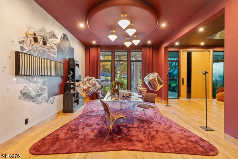 48 Pleasant Ave