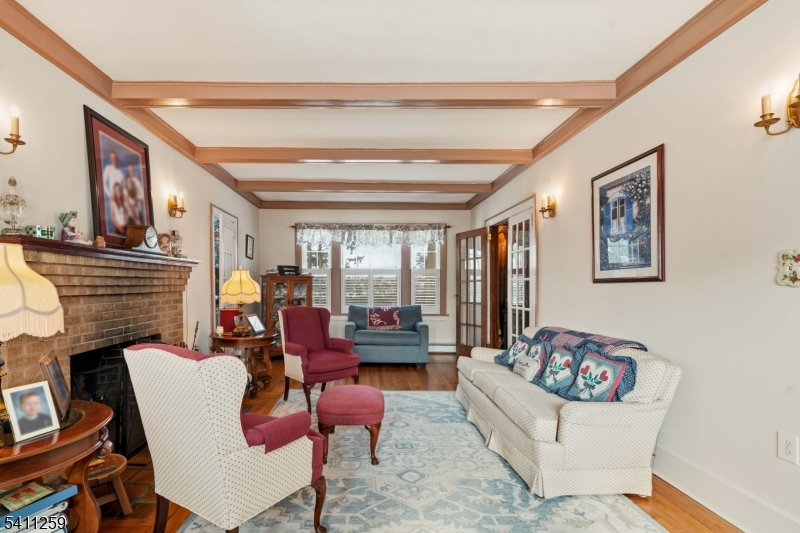 23 Pleasant Pl