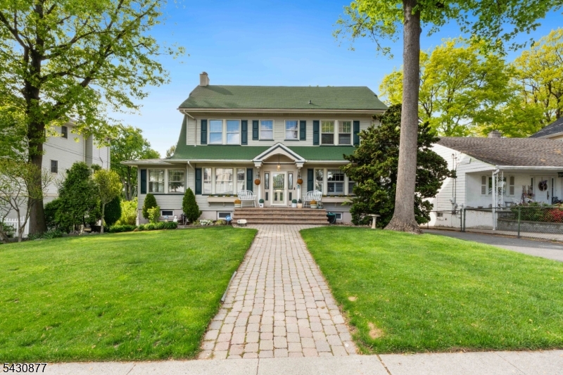 23 Pleasant Pl