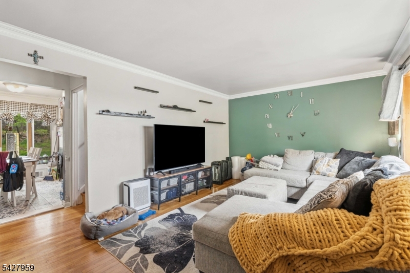 46 Pershing Pl