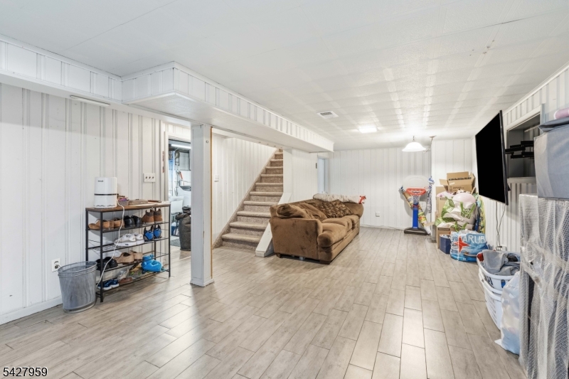46 Pershing Pl