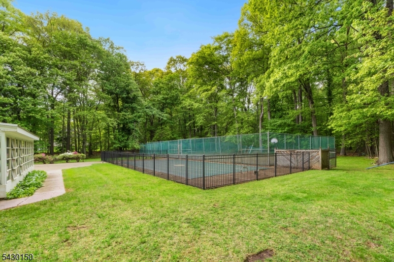 75 Woodcliff Lake Rd