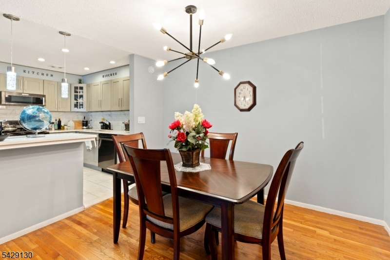 398 Hoover Ave 185
