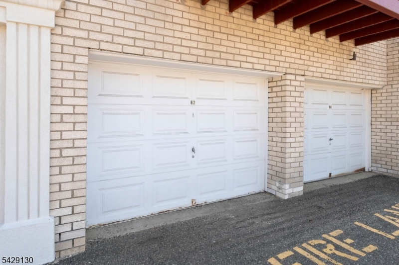 398 Hoover Ave 185