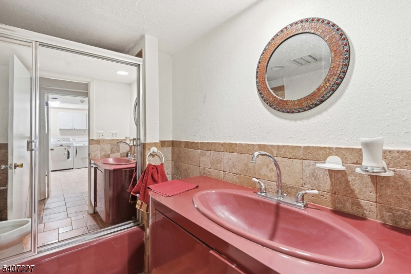 12 E Saddle River Rd