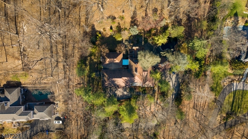 12 E Saddle River Rd